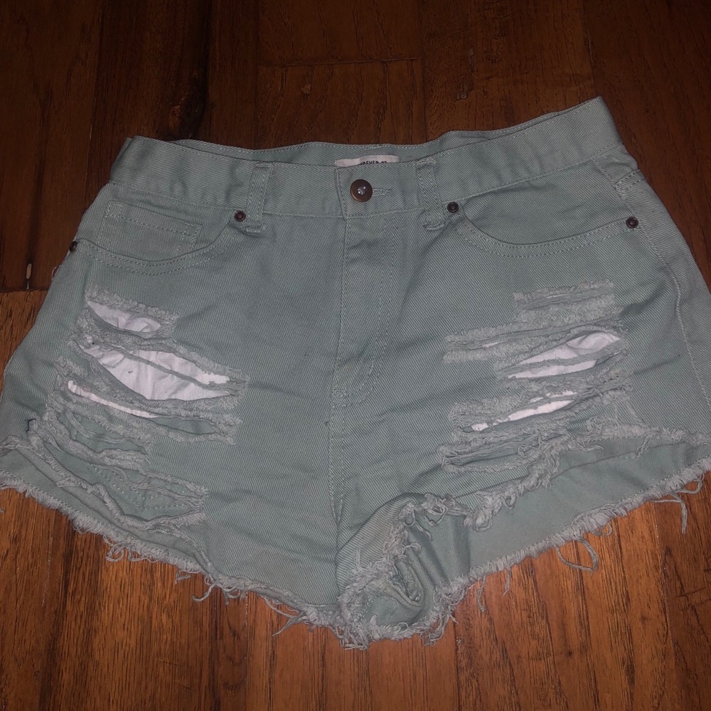 high-waisted jean shorts. distressed.